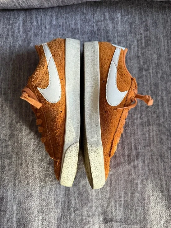 Nike Blazer Low ‘77 Vintage Orange Suede Low-Top Sneakers Womens 7.5 - Picture 3 of 9